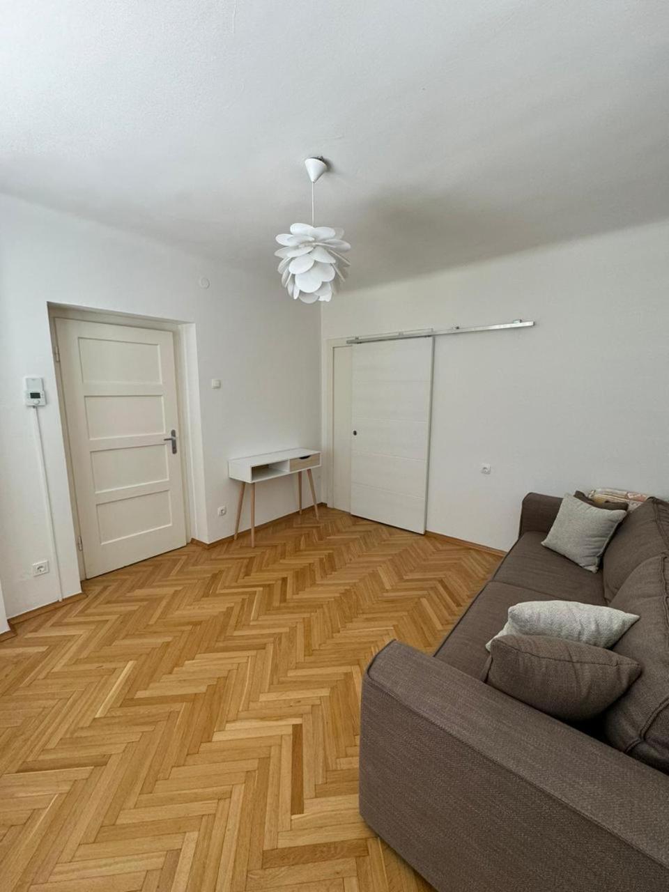 Maximo Apartments - Free Parking Maribor Bagian luar foto